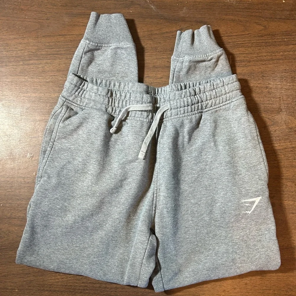EUC Men’s Gymshark‎ Gray Grey Sweatpants Size Small